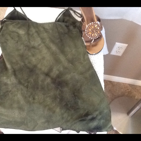 Tank Top - Picture 5 of 7